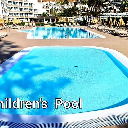 Lejlighed Oceanfront Deluxe-45m,heated Pools,2aircondition, 2tv-65